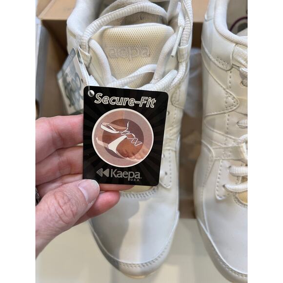 Kaepa Crossover Cheeleader White Sneakers w/ Aegis Shield Women's SZ 7.5 NWT - Picture 2 of 8